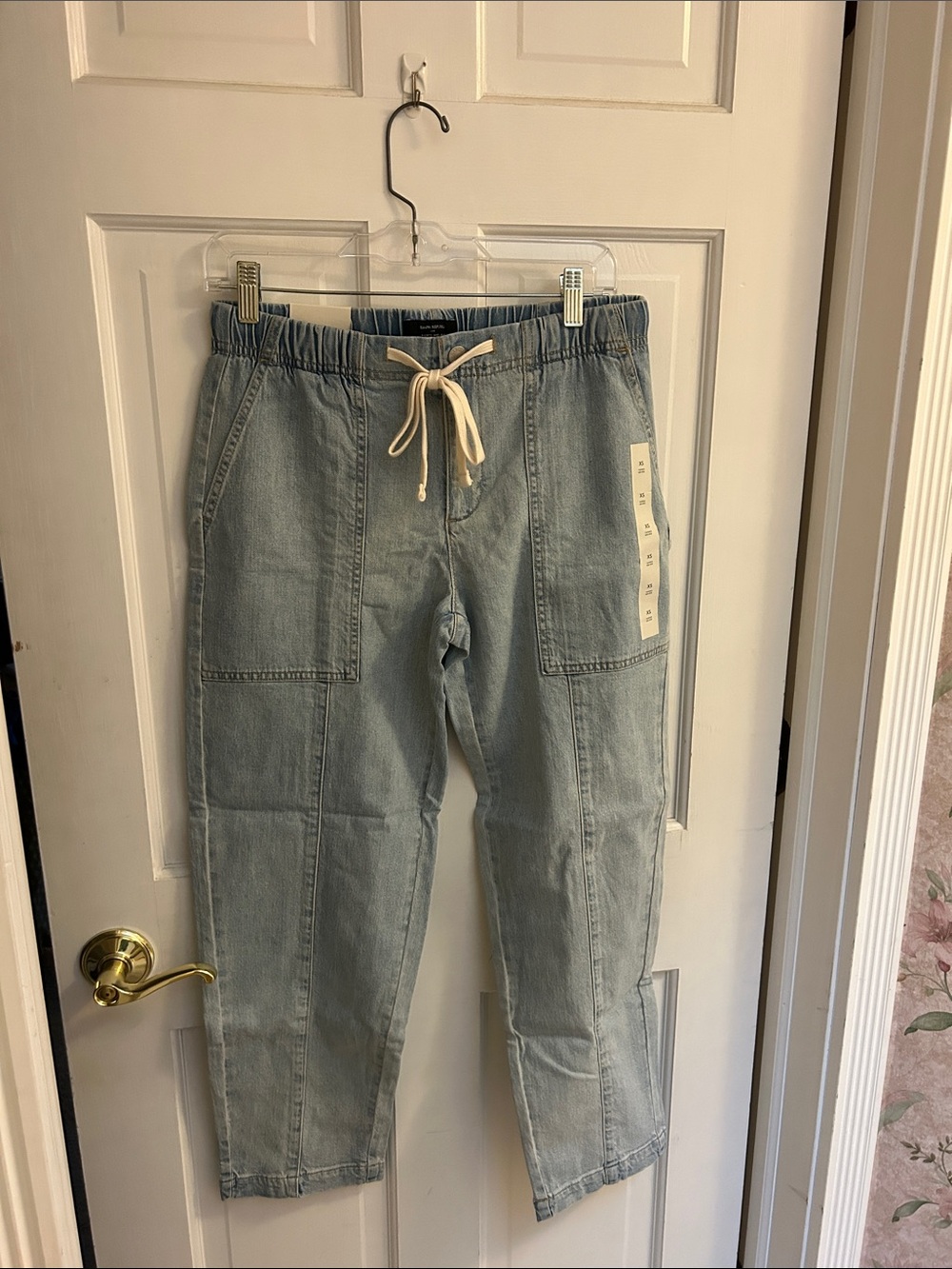 Banana Republic Tapered Mid Rise Ankle Jeans